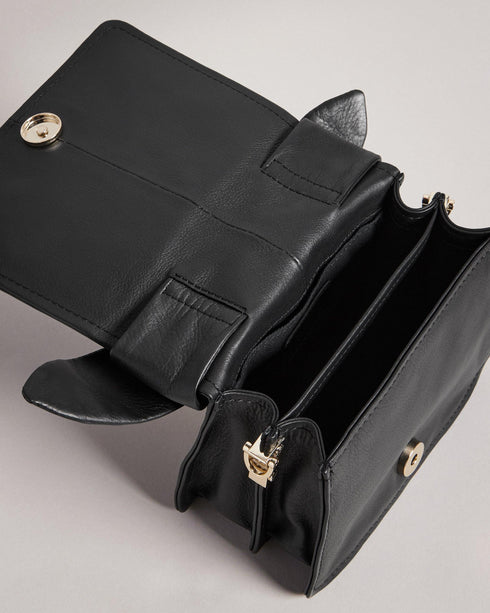 {{ product.type }} - Ted Baker London - Kosovo - NIYAH